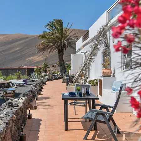 Апартаменты Casa Eden Тиас